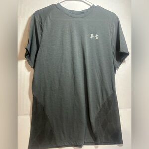 Under Armour Men’s Gray Athletic Shirt